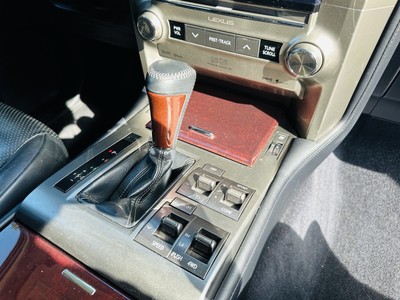 image 4 of interior