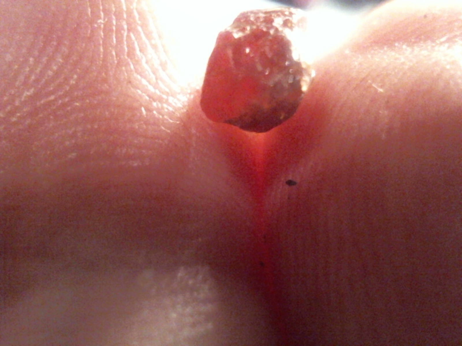 1.30CT. RED ROUGH DIAMOND - RARE TRANSPARENT  DREDGED UNTREATED AS FOUND.