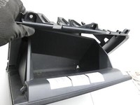 Toyota Corolla E21 19-23 Handschuhfach Handschuhkasten Toyota Corolla E21 19-23 15.02.2022 5555002520C0 gebraucht Vorschau 2