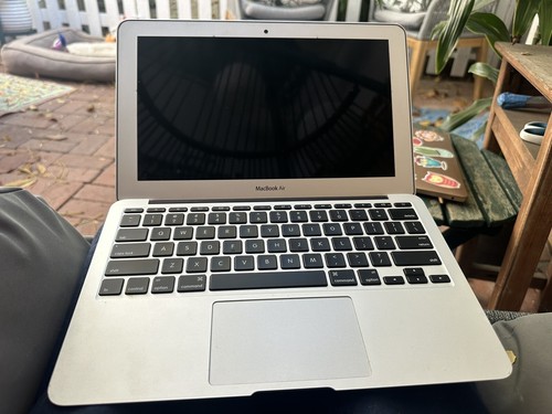 MacBook Air（11-inch, Mid 2013）A1465 MacBook Air (11-inch, Mid 2013) - Technical Specifications