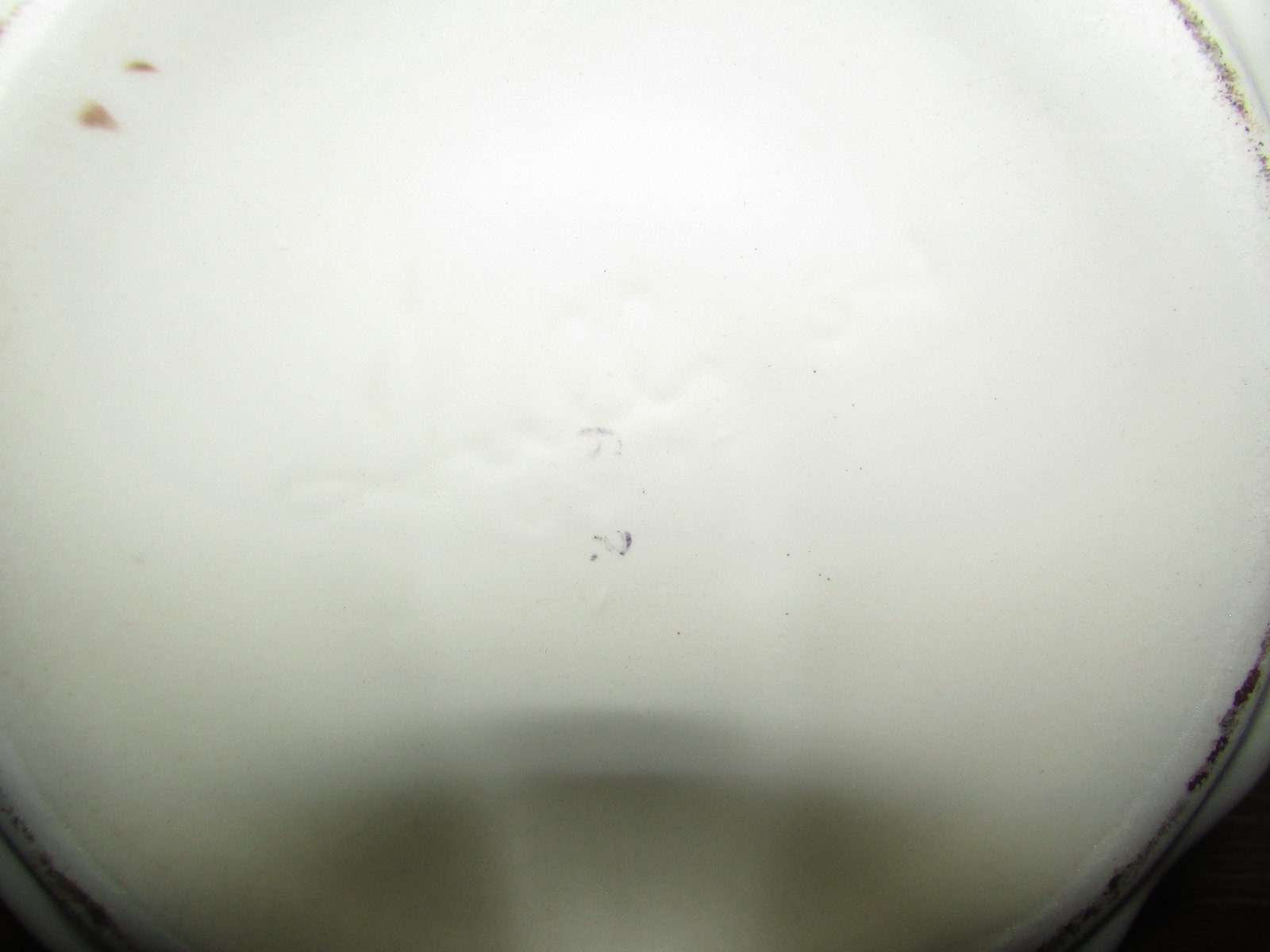 HULL POTTERY VASE PARCHMENT AND PINE