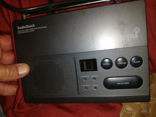 Radioshack NOAA Weather Radio 12-251 7 channel SAME Technology free us shipping