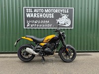 Royal Enfield GUERRILLA 450 Yellow and Black 2024 500 miles One Owner 
