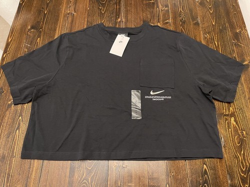 NIKE Sportswear Metallic Swoosh Plus Size Crop Top T-shirt