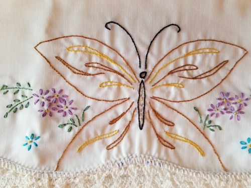 Vintage Pair Of Embroidery Pillowcases  Beautiful Butterfly Design
