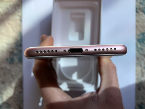 Apple iPhone 7-32gb-Verizon (model A1660)-Rose Gold