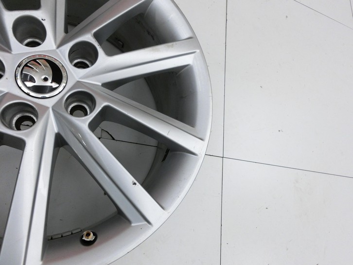 Skoda Superb 3T4 08-13 1 x Felge Aluminiumfelge 17 Zoll 5X112 Skoda Superb 3T4 08-13 20.06.2008 5E0601025E gebraucht Vorschau 3
