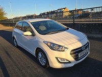 2015 Hyundai i30 1.6 CRDi Blue Drive SE Nav 5dr  HATCHBACK Diesel Manual
