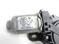 Audi Q3 8U 11-14 Wischermotor Hinten Heckwischermotor Audi Q3 8U 11-14 25.04.2013 8U0955711A gebraucht Vorschau 2