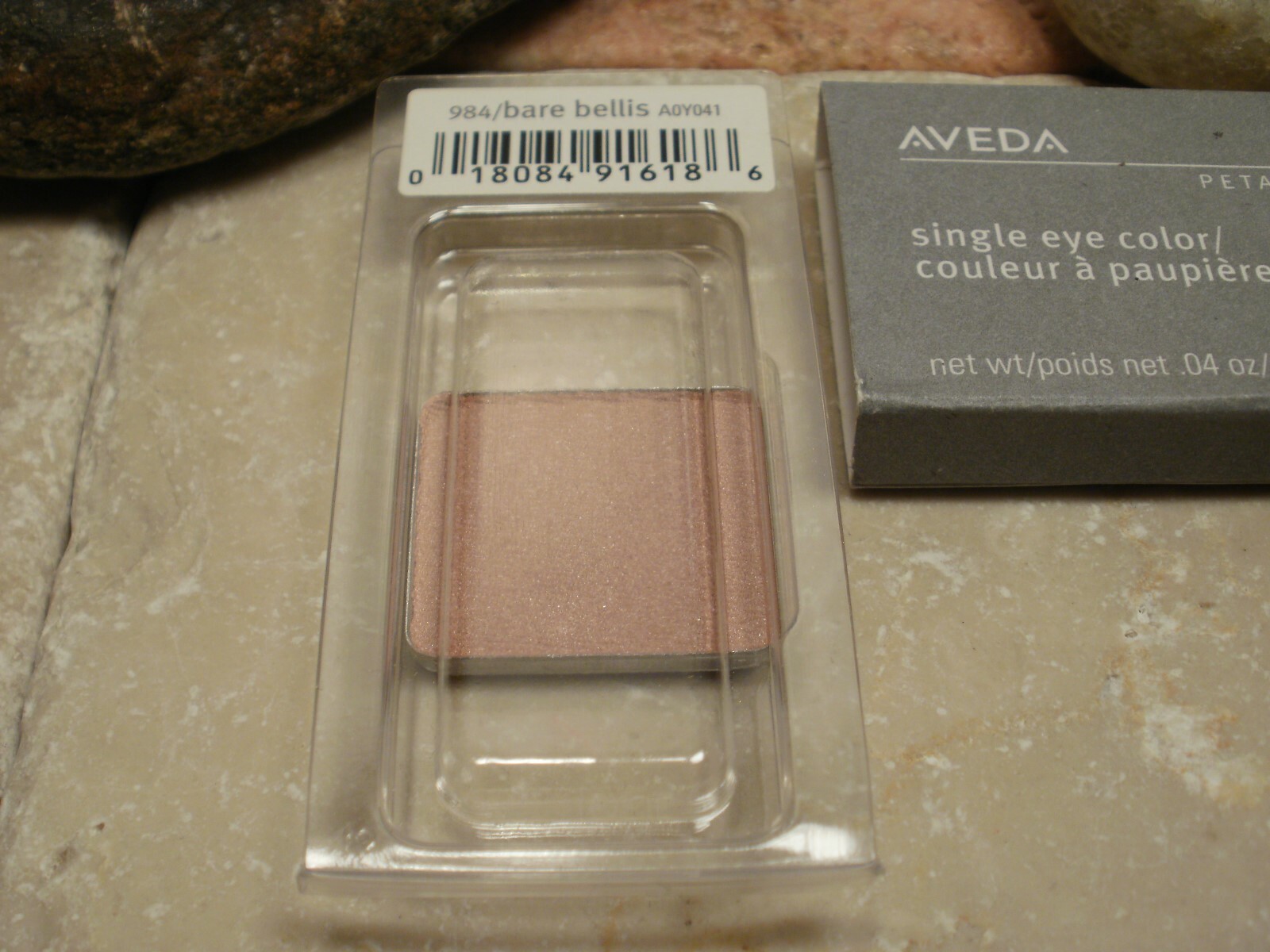 Aveda Petal Essence Eye Color Eye Shadow BARE BELLIS 984 PINK