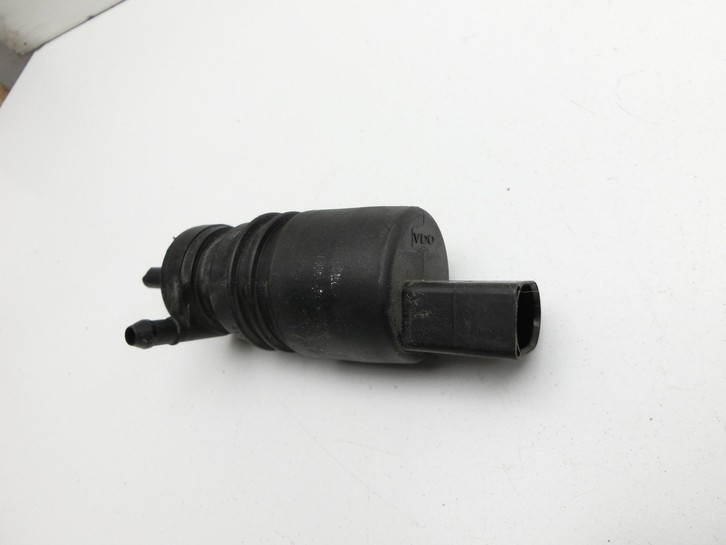 Mercedes C219 CLS 350 04-08 Waschwasserpumpe Wischwasserpumpe Waschpumpe Vo. Mercedes C219 CLS 350 04-08 09.12.2005... Vorschau 3