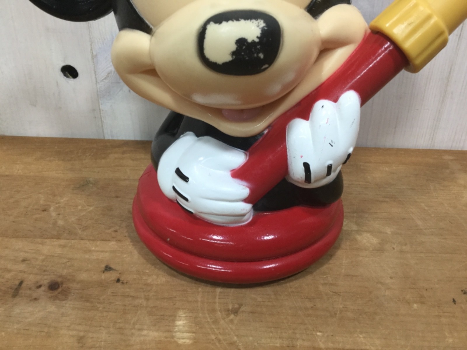 Disney Mickey Mouse Watering Can Pot Plastic Garden MidWest Quality Gloves