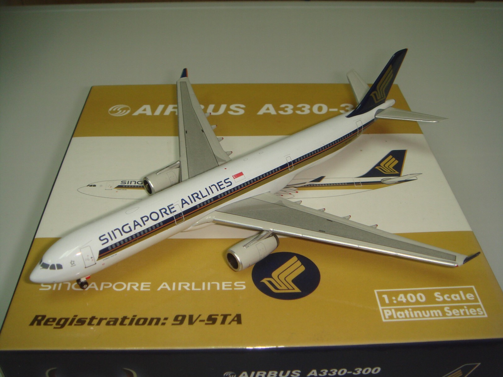 シンガポール、A330-300、1/400 シンガポール、A330-300、1/400