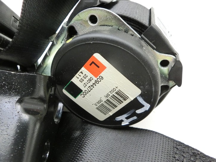 BMW 1er E88 125I 07-11 Cabrio Gurt Sicherheitsgurt Links Hinten BMW 1er E88 125I 07-11 26.10.2007 6981479... Vorschau 3