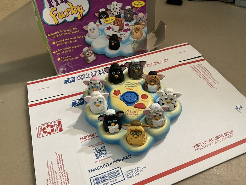 vintage 1999 tiger electronics find furby game