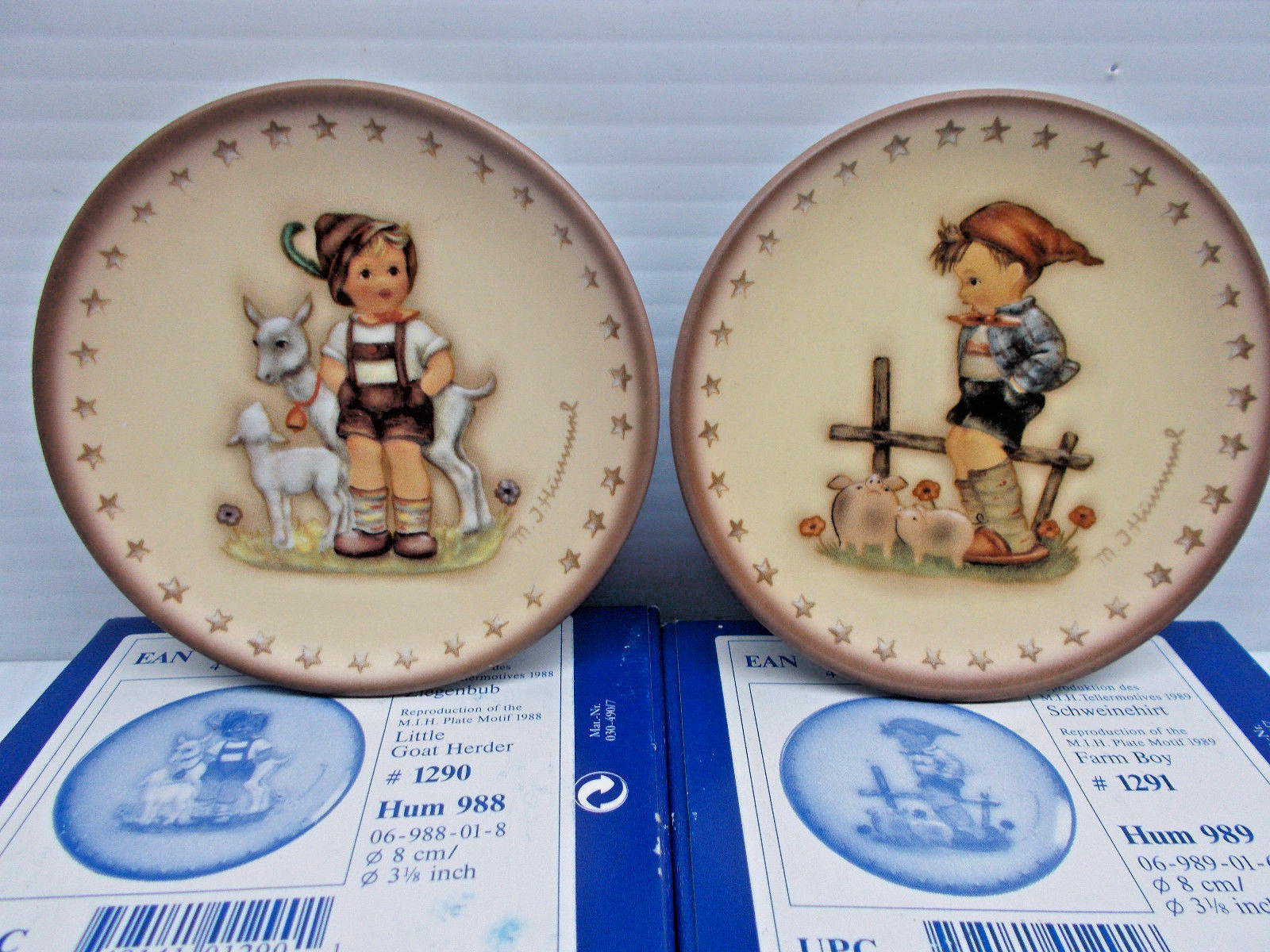 GOEBEL HUMMEL MINIATURE PLATES 25 ITEMS NEW c