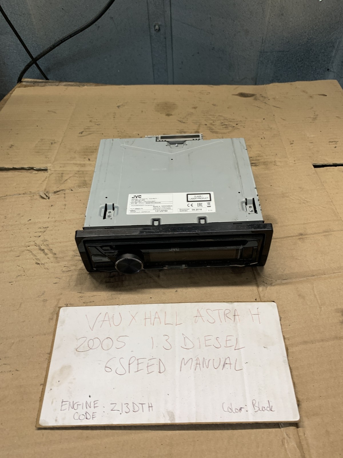 Vauxhall Astra H 2005 1.3 Diesel - JVC Car Radio KD-R471