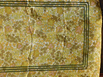 Vintage Glentey VinalSilk Blend 42x15 Bright Yellow Floral Flower Hand Rolled Vintage Glentey VinalSilk Blend 42x15 Bright Yellow Floral Flower Hand Rolled