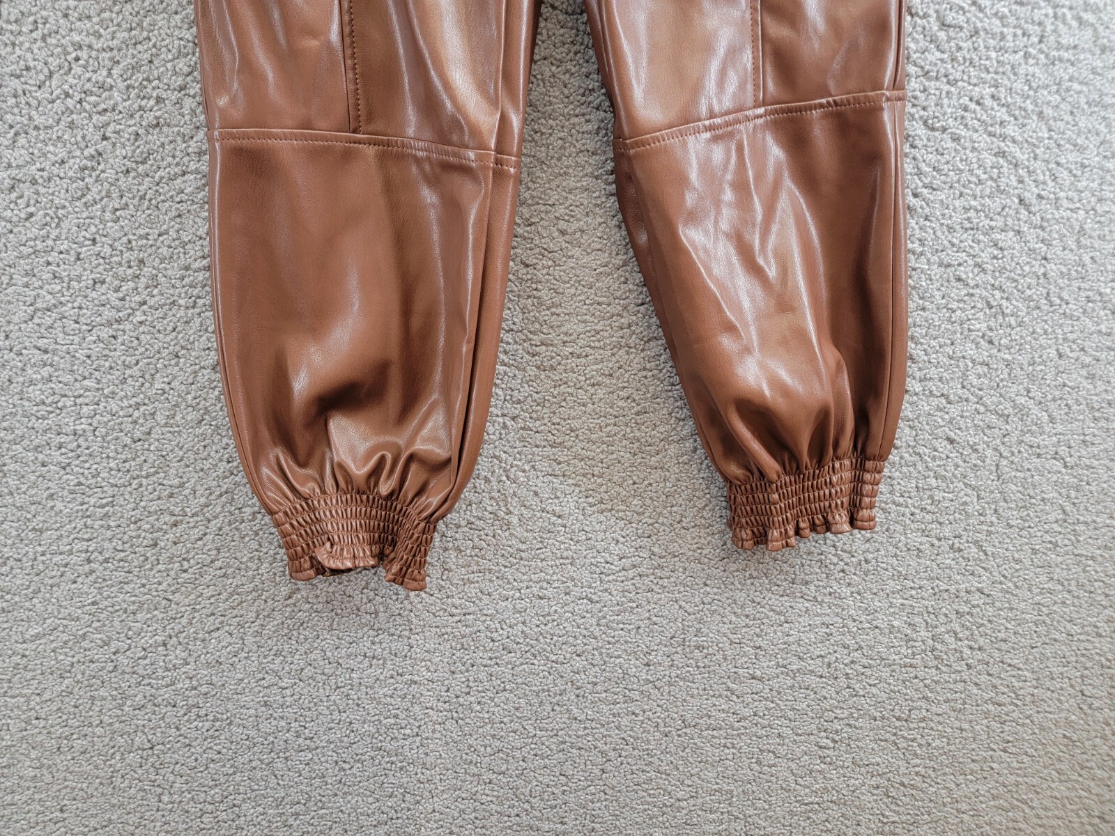 Cinq à Sept Jenning Vegan Leather Cargo Pants Women's S Espresso Pullon Style - Picture 4 of 17