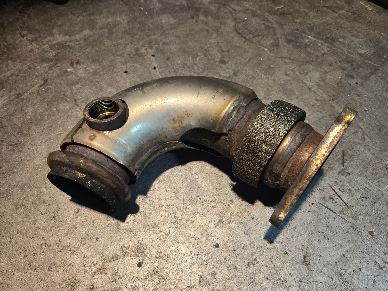 68280398AA 2014-2017 3.0L ECODIESEL USED TURBO EXHAUST ELBOW DOWNPIP - Picture 2 of 5