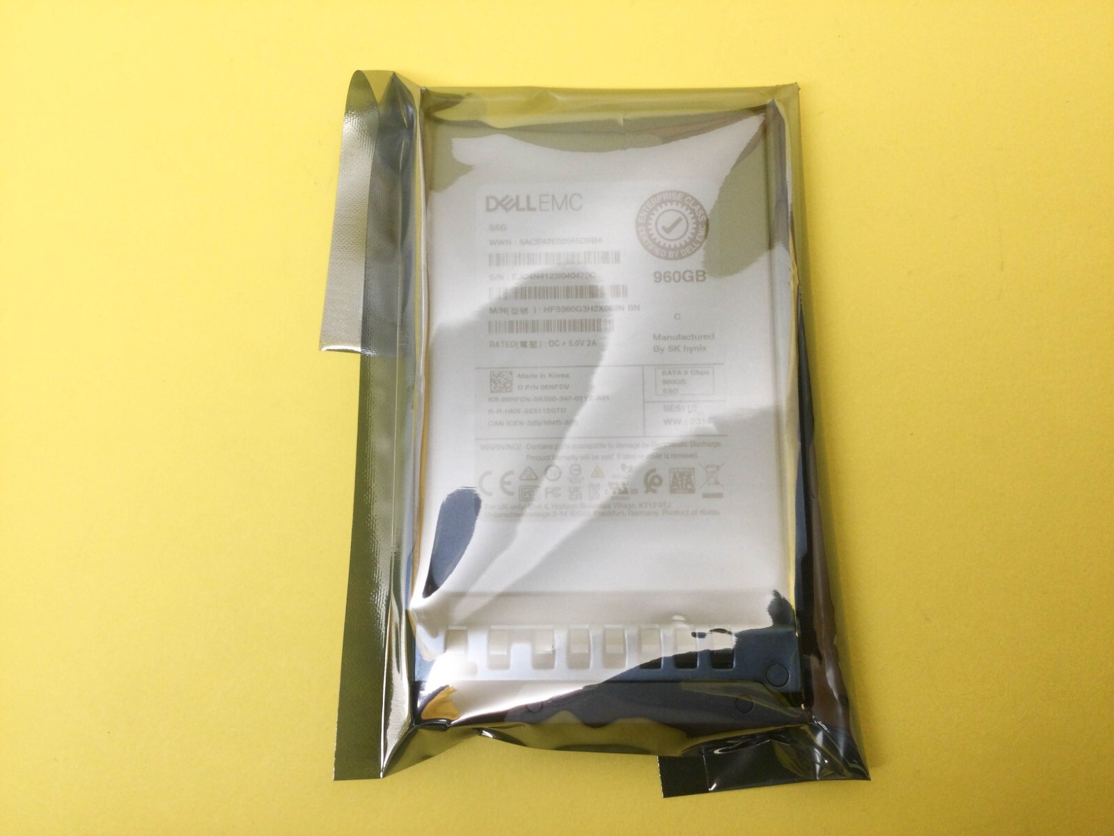 6NFDV DELL 960GB SATA 6Gb/s Read Intensive 2.5'' SSD 06NFDV