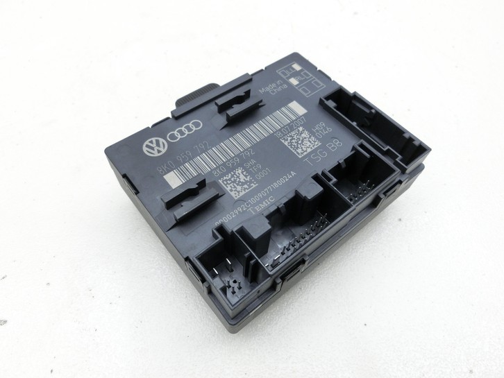 Audi A5 8T QU 07-12 Steuergerät ECU Modul SG Rechts Vorne Audi A5 8T QU 07-12 03.09.2007 8K0959792 gebraucht Vorschau 3