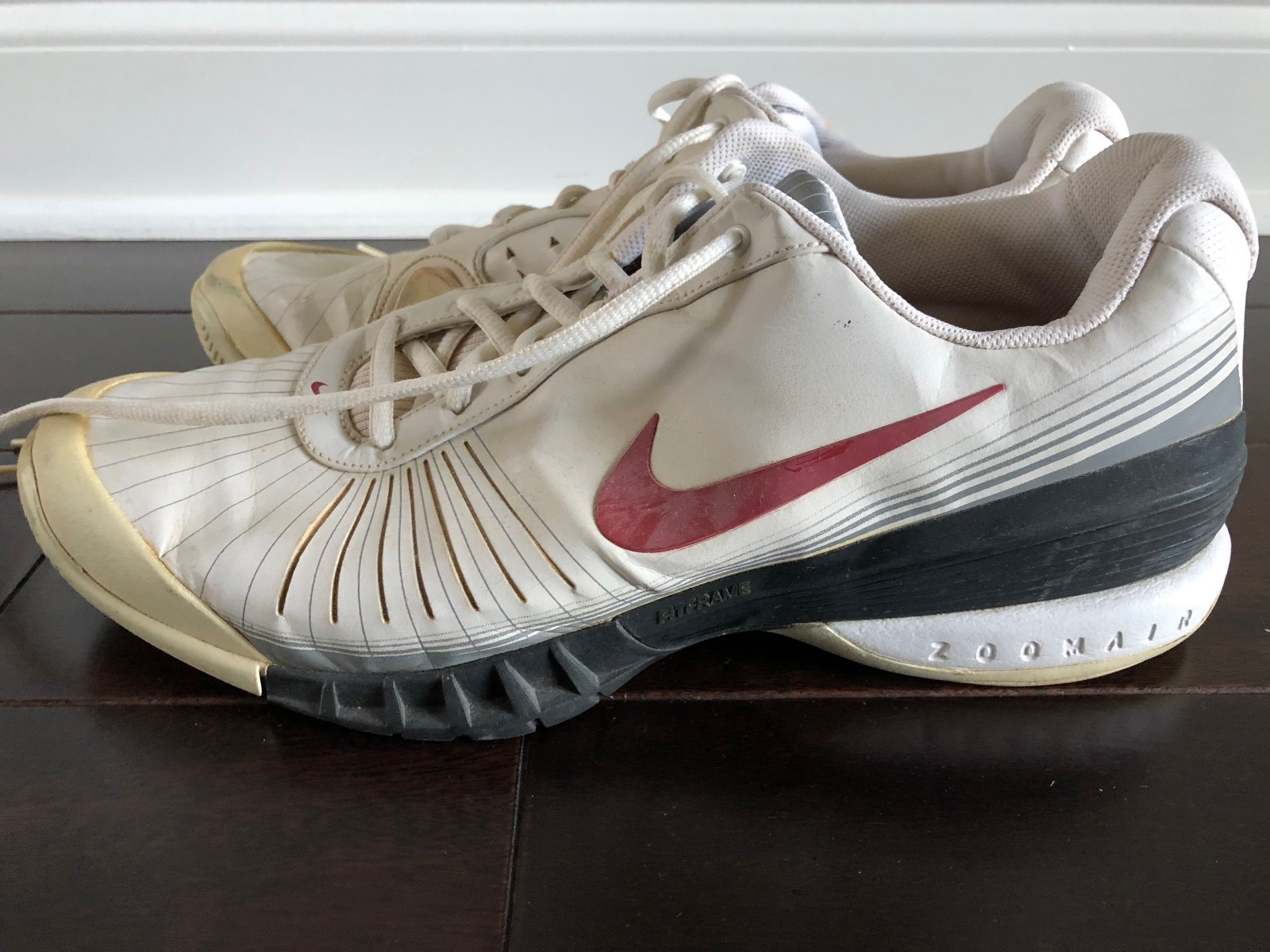 gekruld Nationaal volkslied Teleurstelling 2007 Nike White/Deep Red/Obsidian Zoom Vapor 4 IV 315211- 161 RF Federer **  – ASA College: Florida