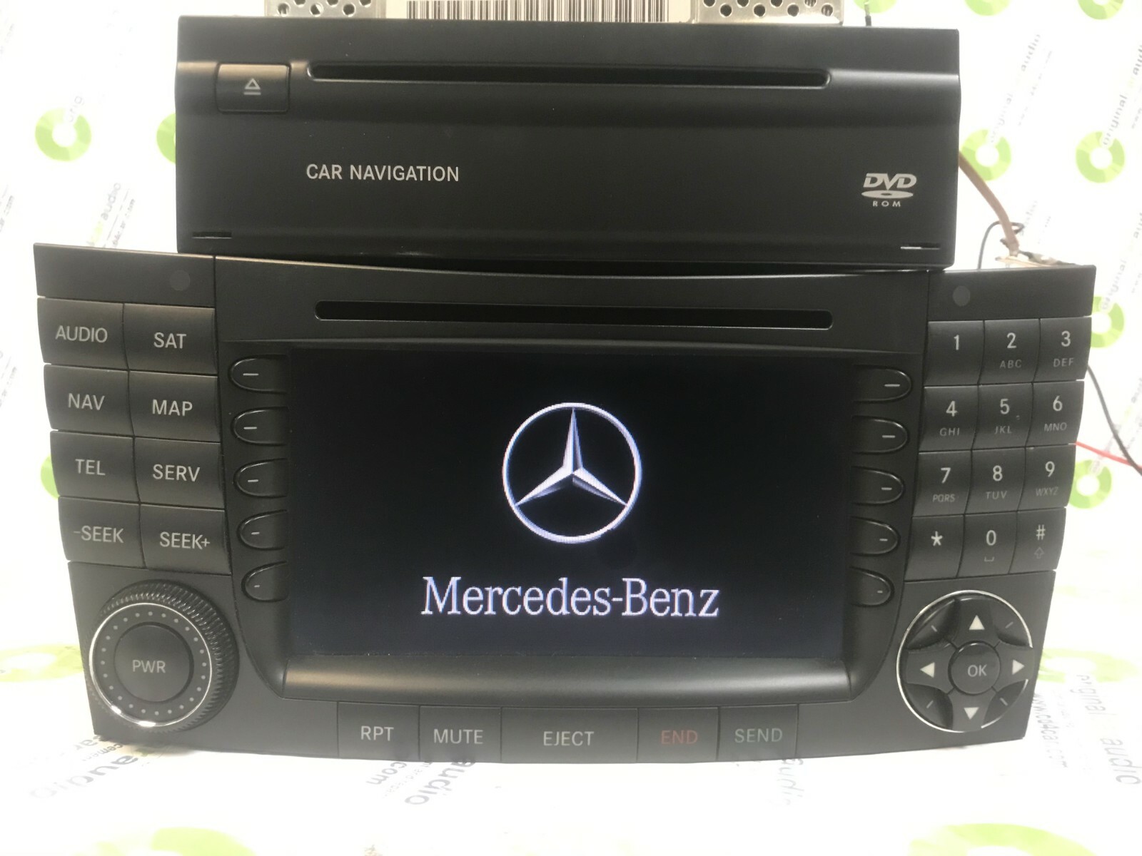 2004 2005 Mercedes Benz EClass E320 E500 E55 Navigation RADIO CD Disc