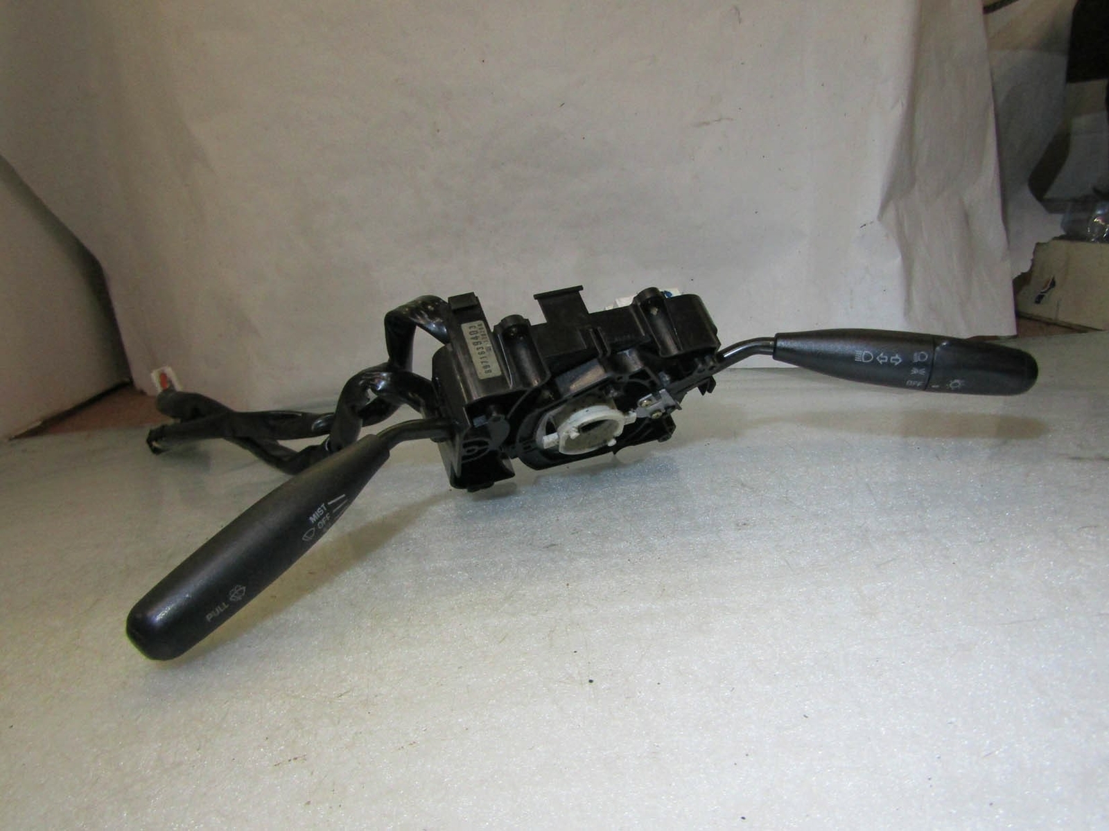 トーリ 8-98284393-0 Injector for Isuzu 4HK1 6HK1 Engine, 095000-5471