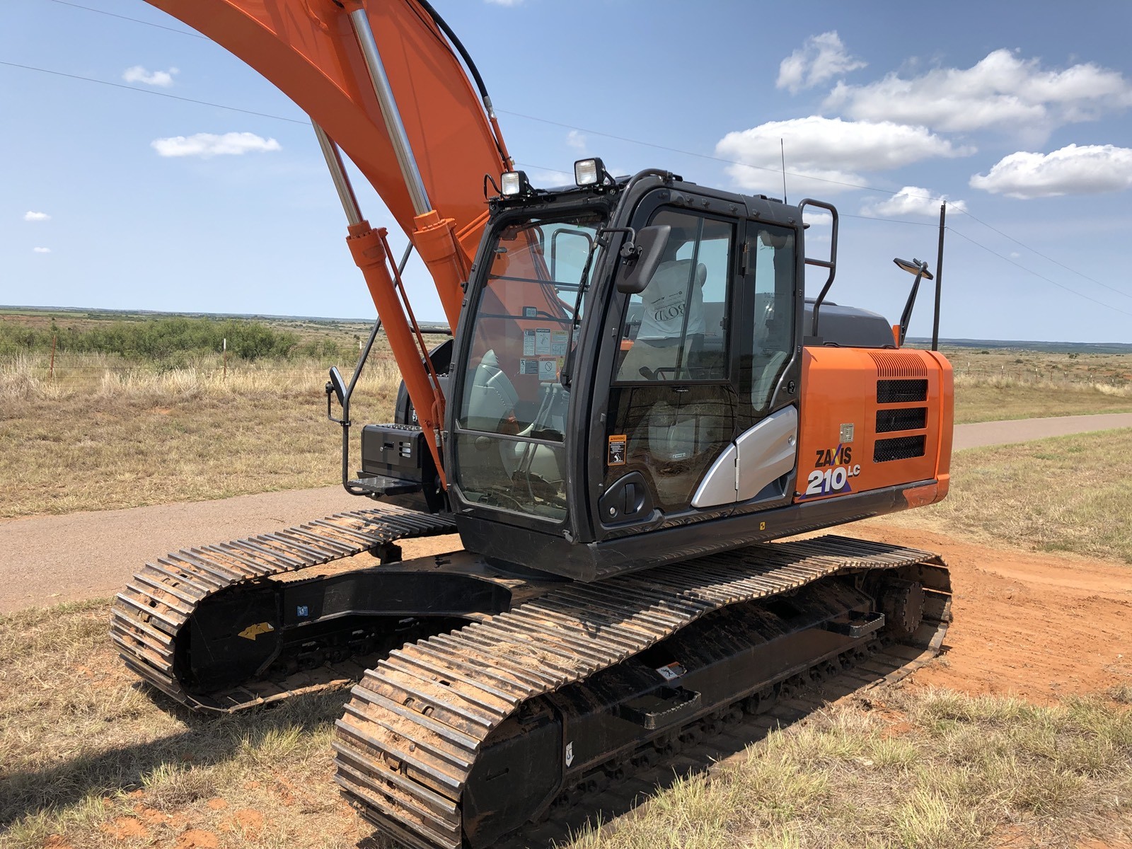 Hitachi ZX210lc John Deere 210