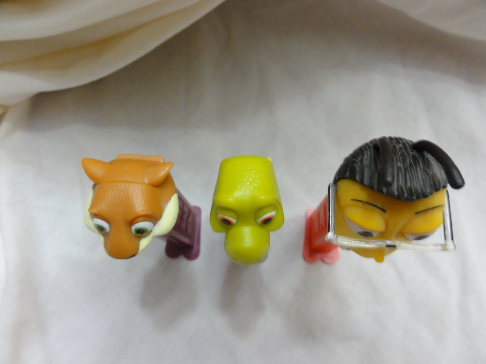 PEZ lot 3 Dreamworks OVER THE HEDGE Verne Tortoise HAMMY Squirrel BEE MOVIE ADAM