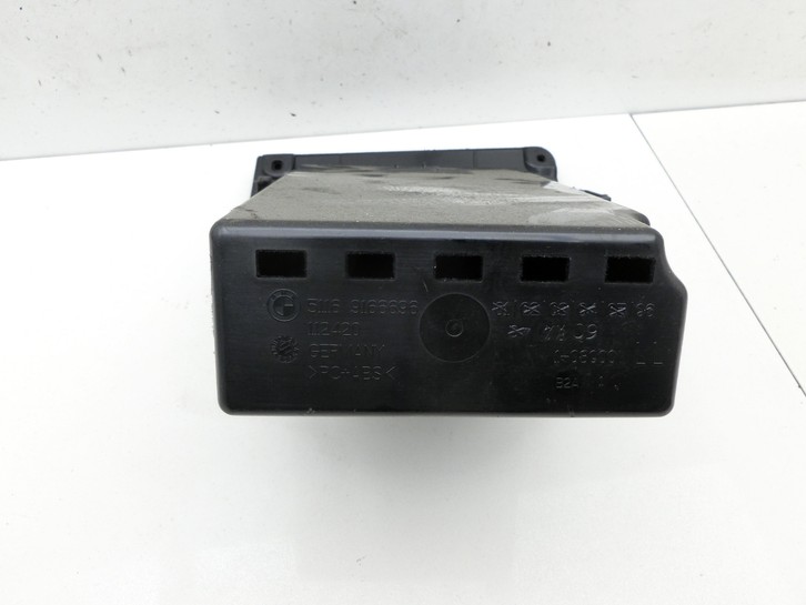BMW F10 528i 10-13 Lim Ablagefach Staufach Fach  - Bild 4