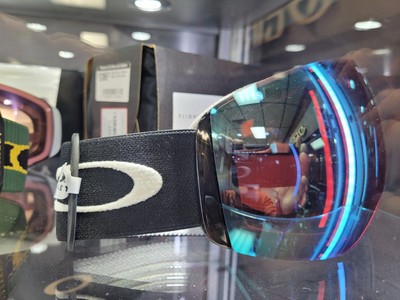 Oakley Flight Deck L Ski Goggles Prizm Lense (NEW)