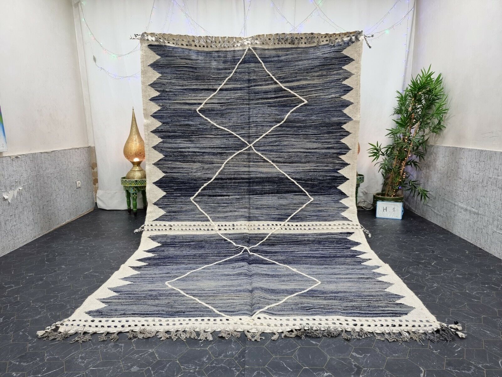 Moroccan Handmade Kilim Zanafi 6'3''x10' Berber Geometric White Blue Carpet
