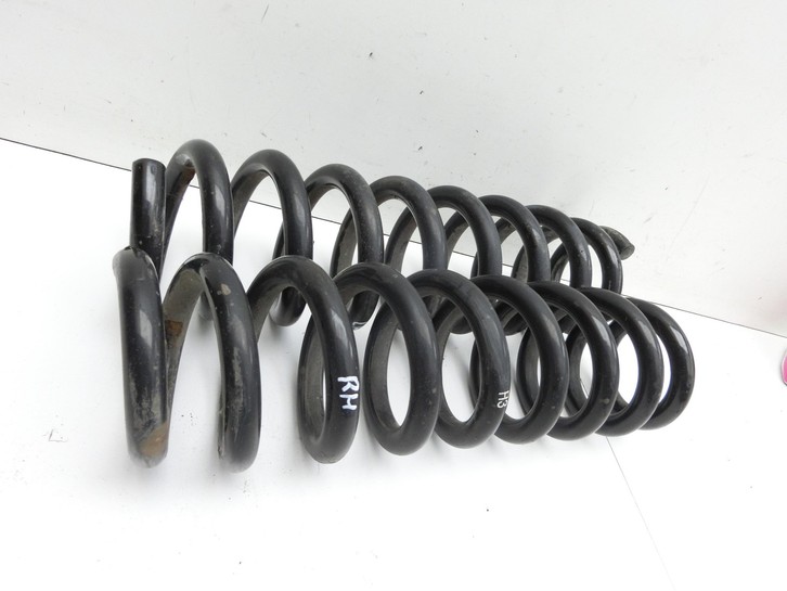 BMW X1 E84 X18D 09-12 2x Fahrwerksfedern Schraubenfedern Federn Satz Paar Hinten BMW X1 E84 X18D 09-12 21.01.2015... Bild 5