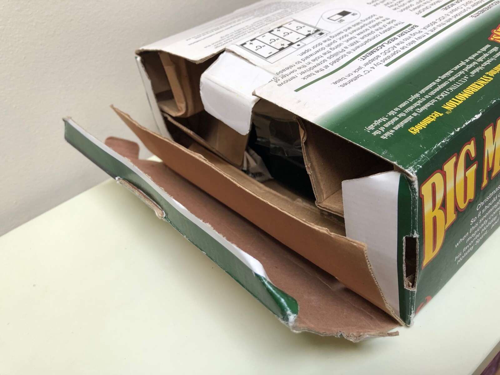 Big Mouth Billy Bass Singing Animated Fish Santa Hat Christmas Edition 1999