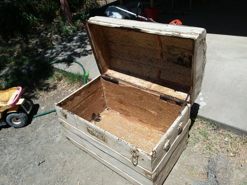 Vintage Wood Barrel-Top Trunk Treasure Chest Victorian Antique Box Old Decor
