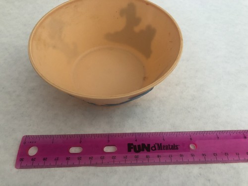 Vintage HANNA BARBERA 1961 HUCKLEBERRY HOUND Plastic CEREAL BOWL Made In The USA