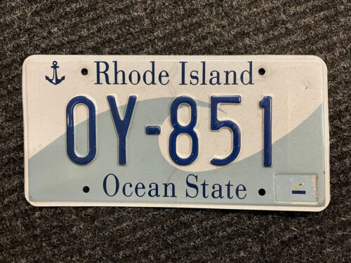 Rhode Island License Plate "OY-851"........ ANCHOR, WAVE DESIGN, OCEAN STATE