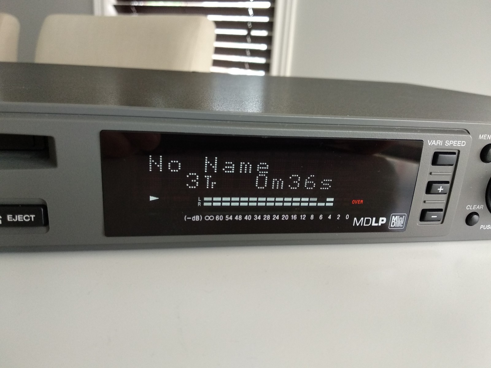 SONY MDS-E10 PROFESSIONAL RACK MOUNT MD DECK/WORKING ORDER/JAPAN DOMESTIC MODEL