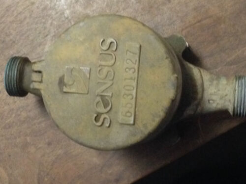 Sensus SRII 5/8" Brass Water Meter Used - Includes Cover, Readable Face