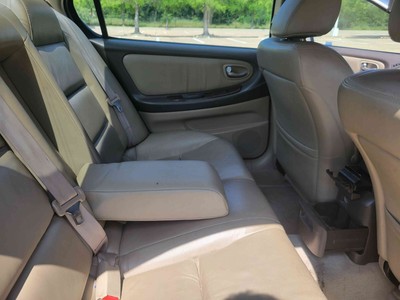 image 11 of interior