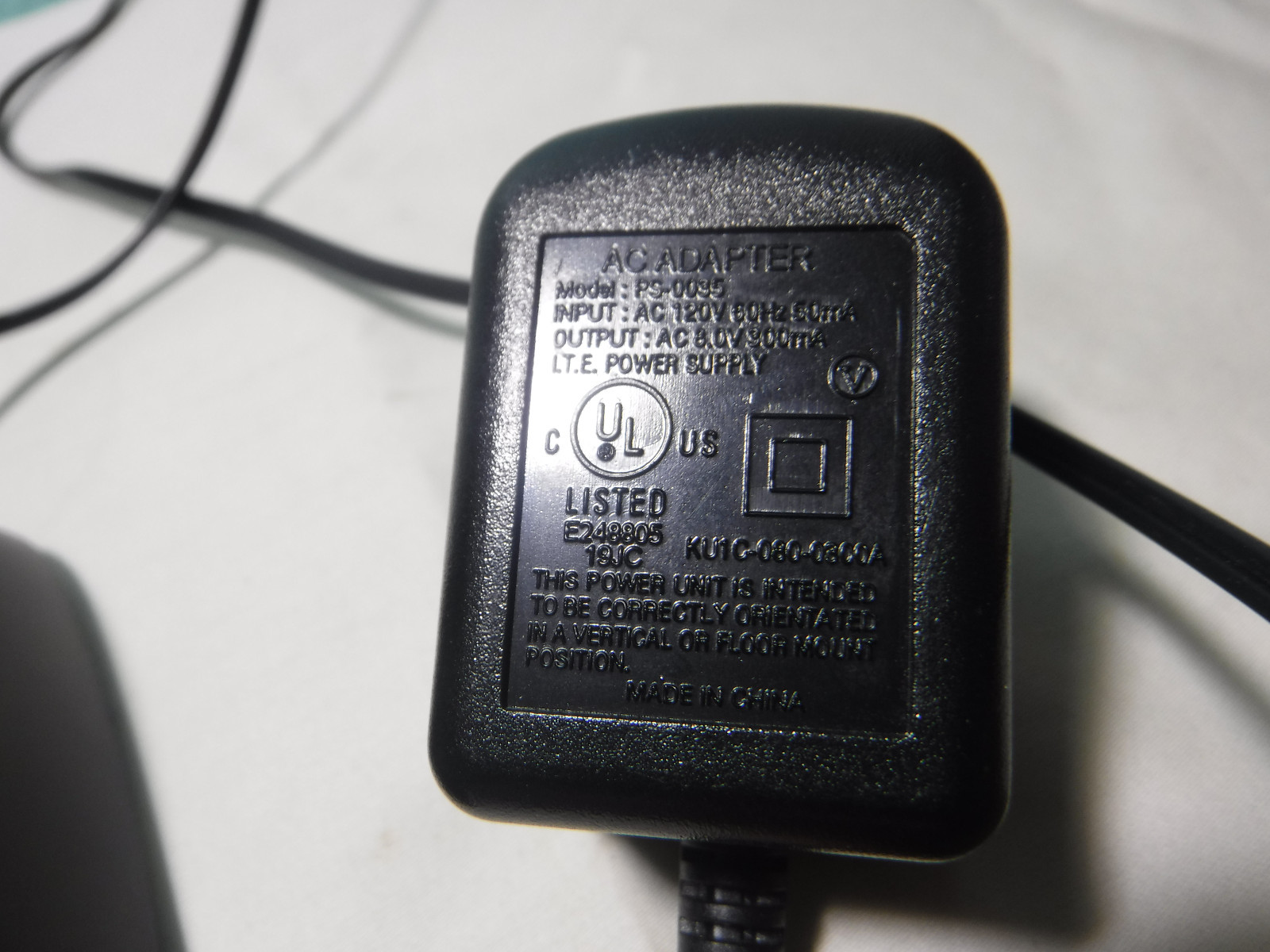 Uniden DCX13 / DCX14 Cordless Phone Handset Charger With PS-0035 AC Adapter