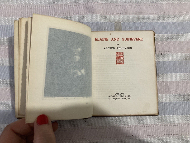 Alfred Lord Tennyson Elaine And  Guinevere  Reliure Riviere & Son London Siegle