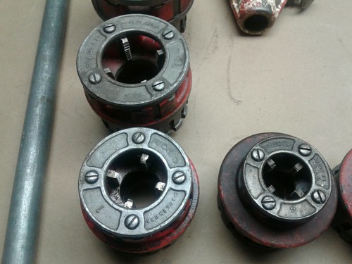 RIDGID 12R  8 PIECE PIPE THREADER SET 1/2