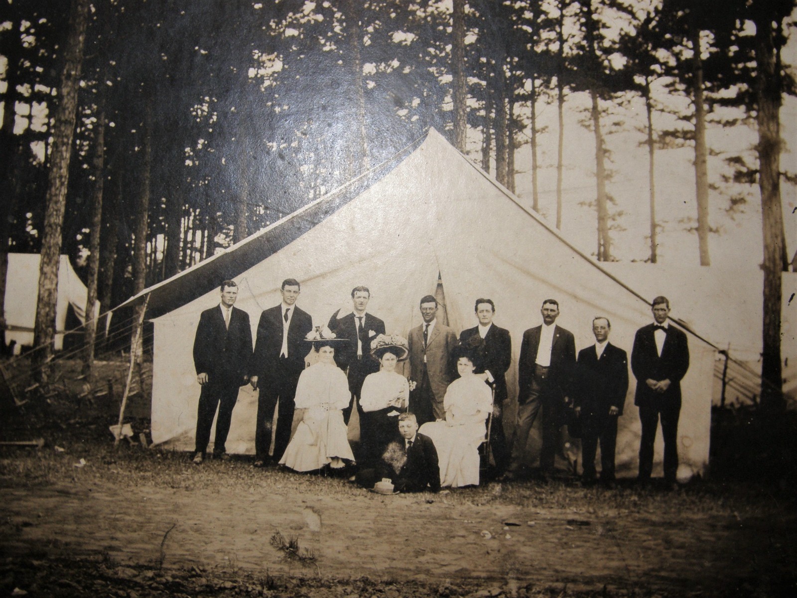 TELEPHONE COMPANY  BELL TELEPHONE PHOTO EARLY 1907