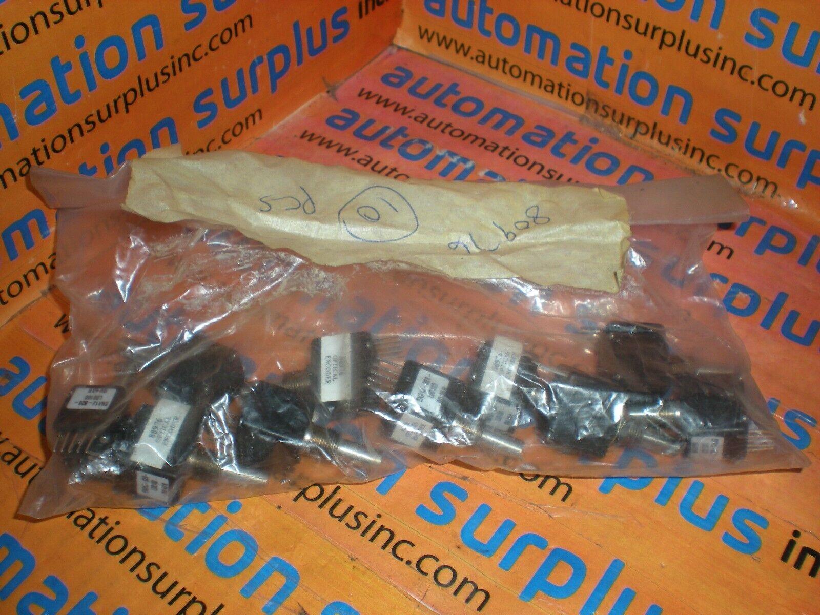 BOURNS ENA1J-B28-L00100 OPTICAL ENCODER 300RPM 4.75-5.25V BOURNS ENA1J-B28-L00100 OPTICAL ENCODER 300RPM 4.75-5.25V