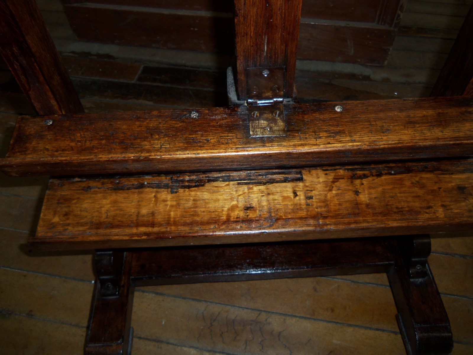 Antique Artist working Studio Easel Oak  Belong to Carrol Thayer Berry 1886-1978