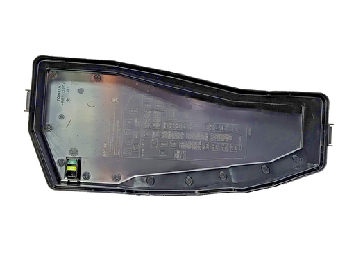 2018 Toyota Camry 2.5L  Fuse Relay Block Box Cover Upper Lid OEM