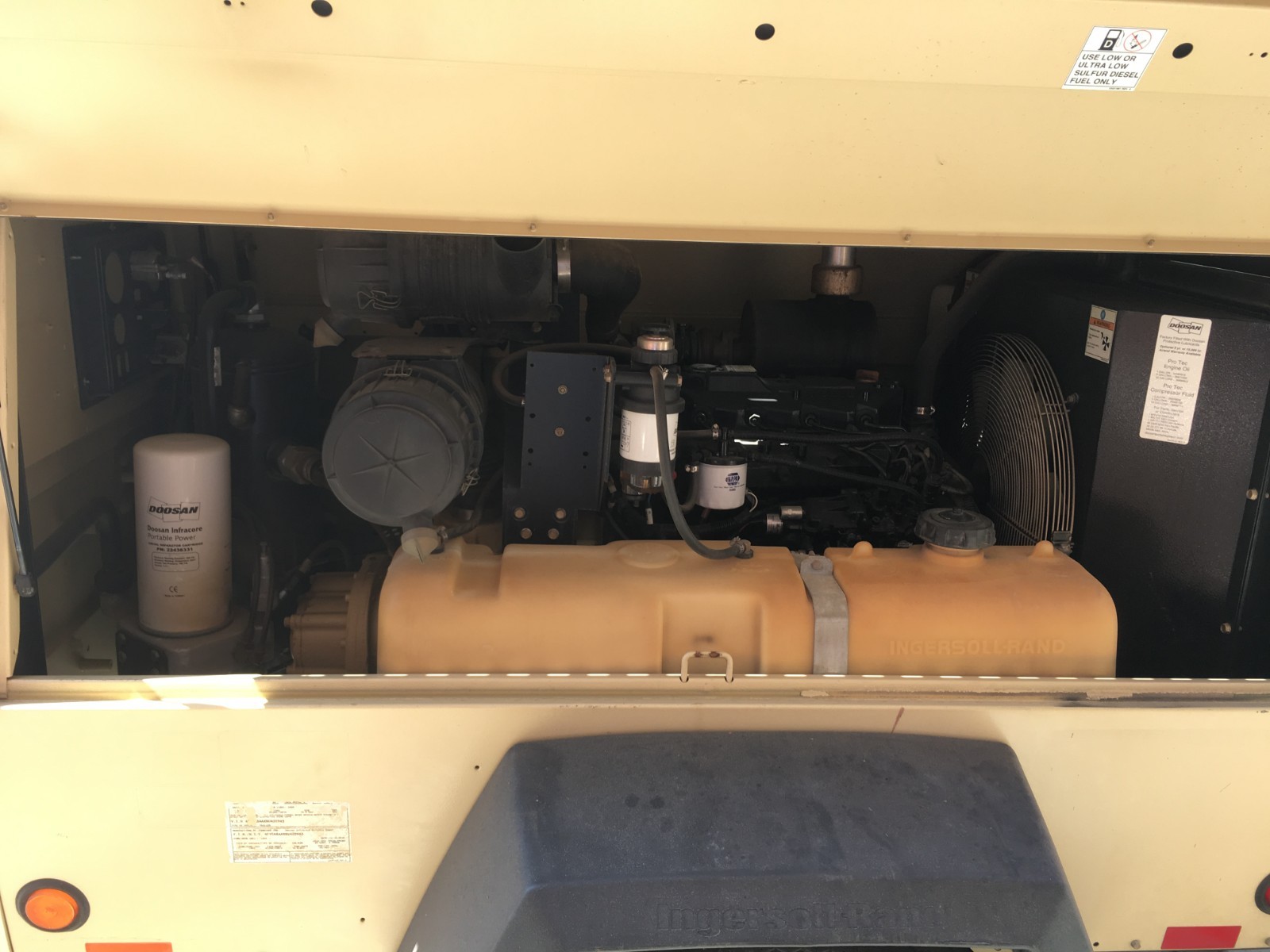 Ingersoll Rand 185 Towable Air Compressor - 2010